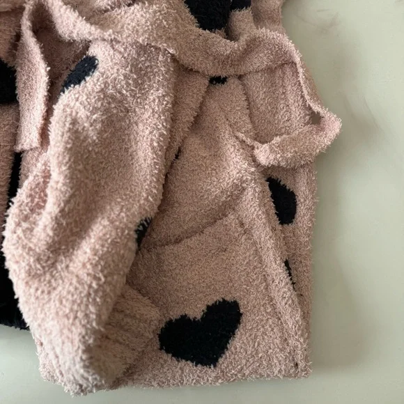 SKIMS Pink Heart Pattern Plush Robe - Picture 3 of 3